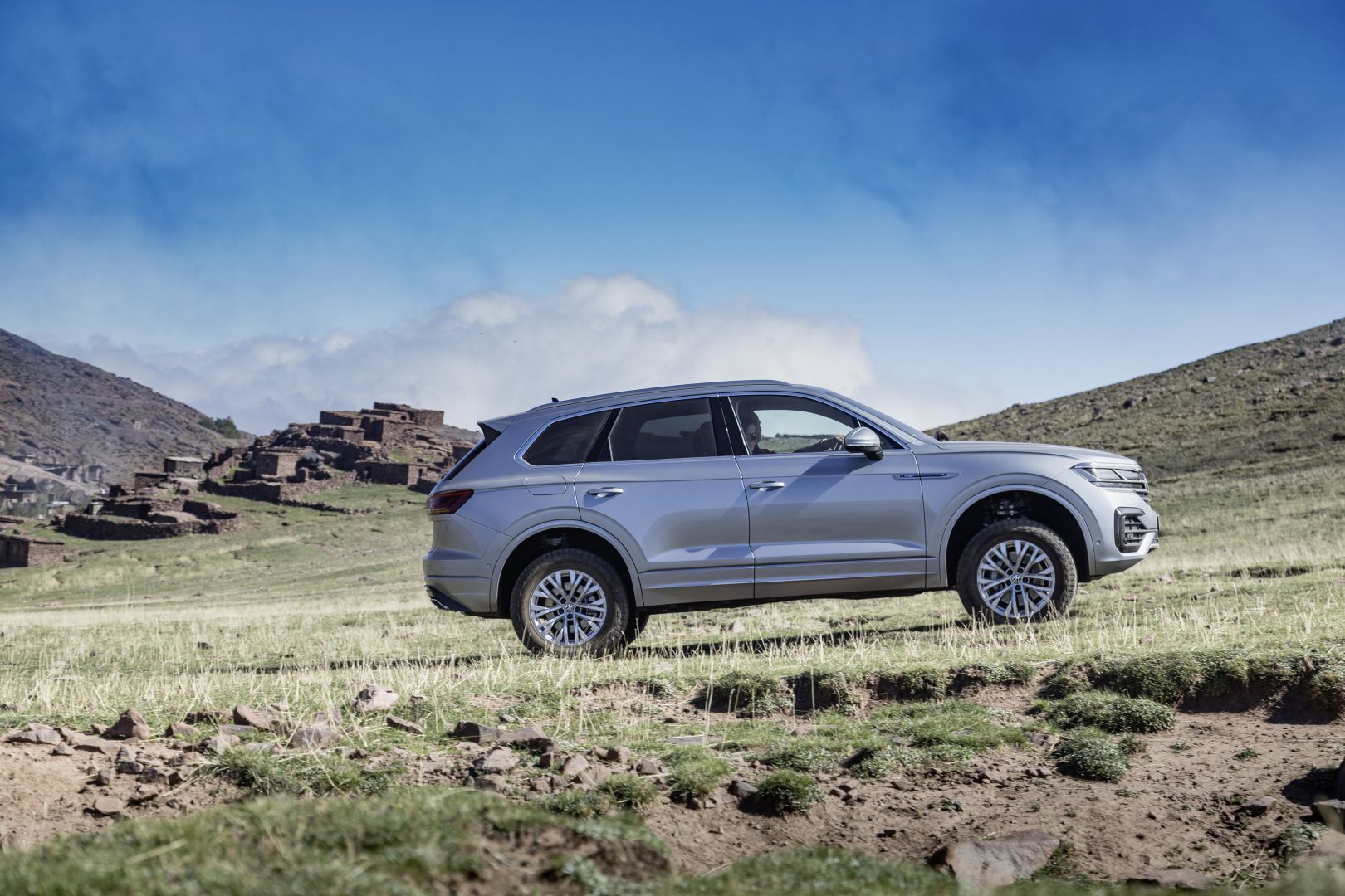 Volkswagen Touareg photo 69