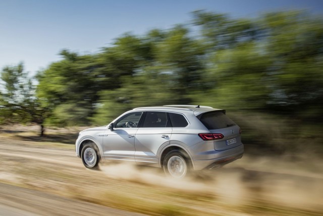 Volkswagen Touareg photo 74