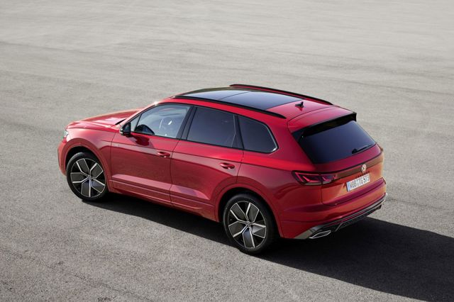 Volkswagen Touareg photo 2