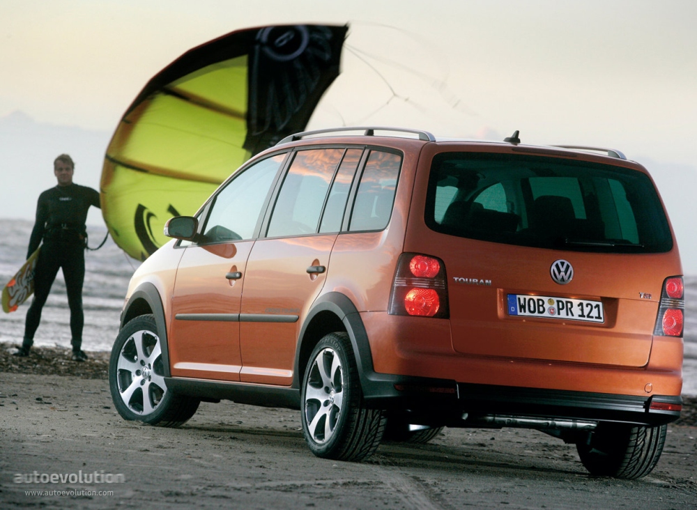 Volkswagen Touran photo 3