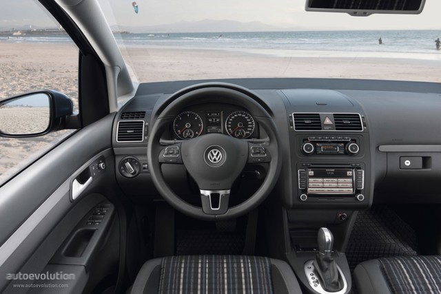 Volkswagen Touran Foto 17