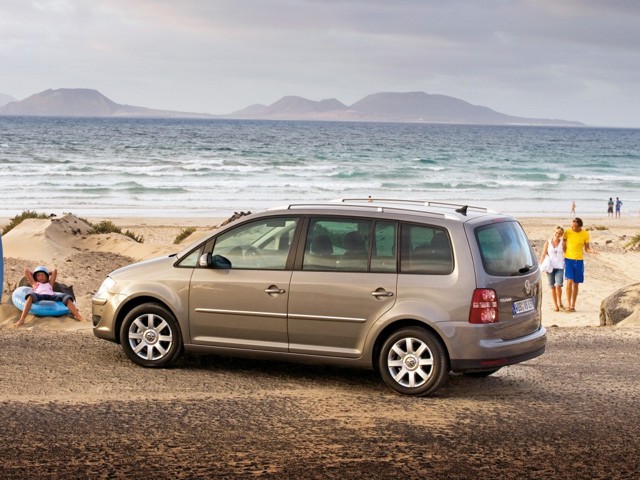 Volkswagen Touran foto 11