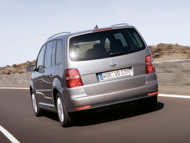 Volkswagen Touran foto 13