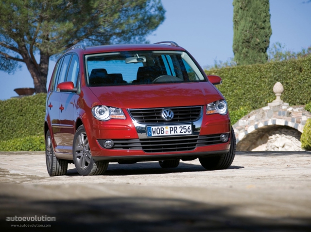 Volkswagen Touran foto 3