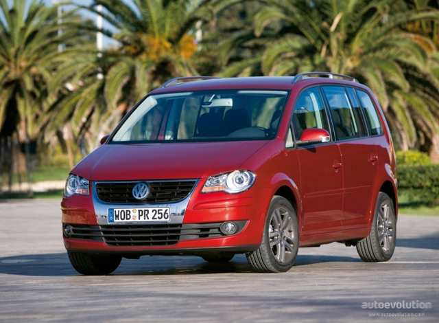 Volkswagen Touran foto 4