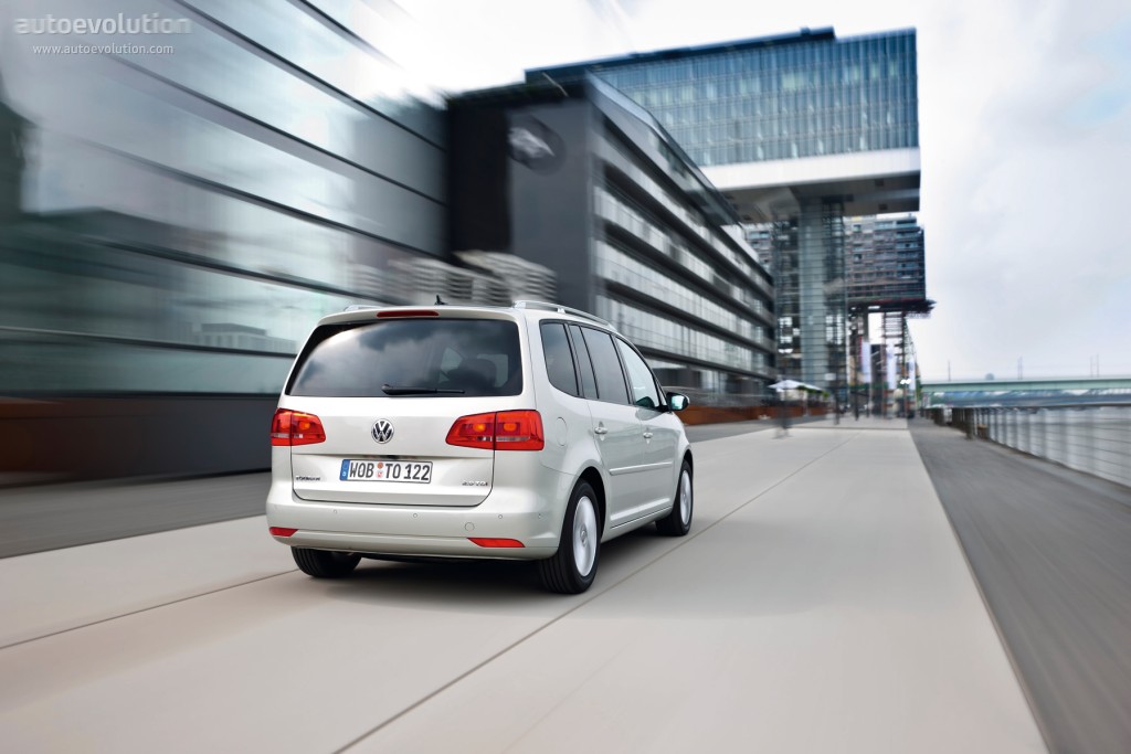 Volkswagen Touran photo 16