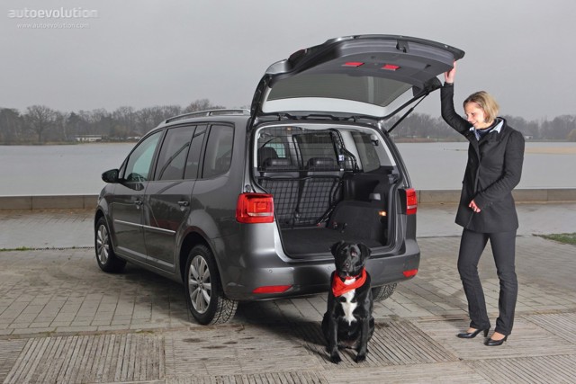 Volkswagen Touran photo 20