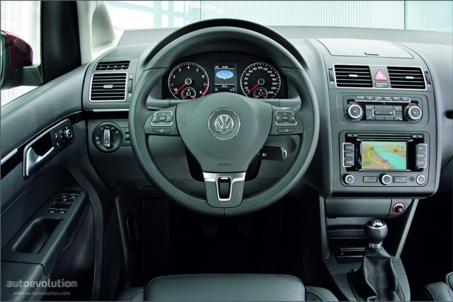 Volkswagen Touran photo 39