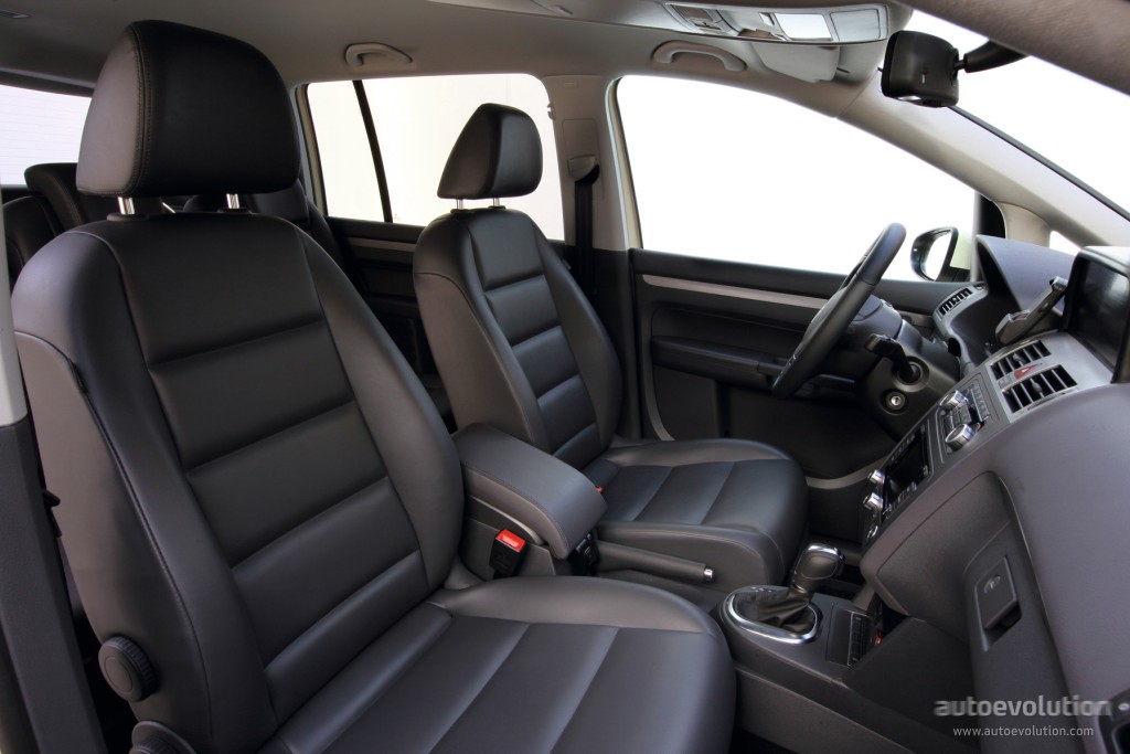 Volkswagen Touran photo 41
