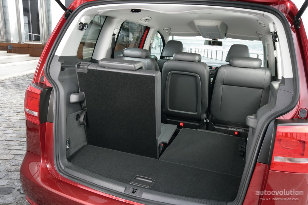 Volkswagen Touran photo 43