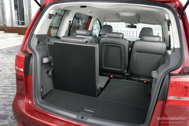 Volkswagen Touran photo 43