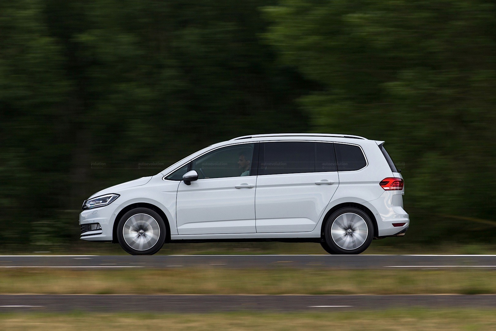 Volkswagen Touran photo 23