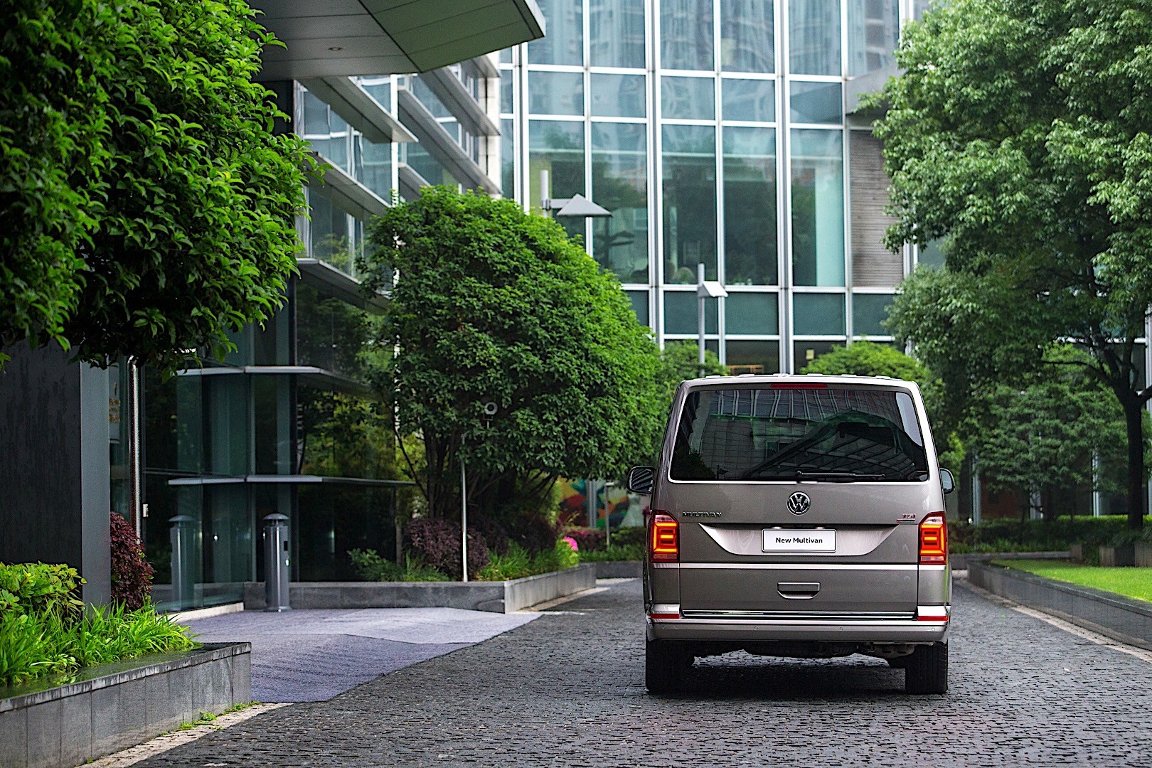 Volkswagen Transporter Kombi photo 74