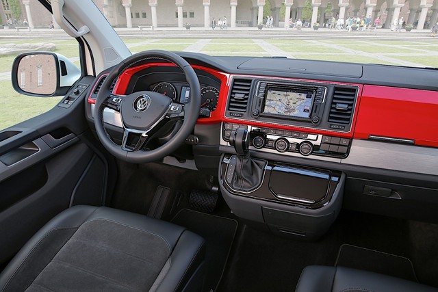 Volkswagen Transporter Kombi photo 85