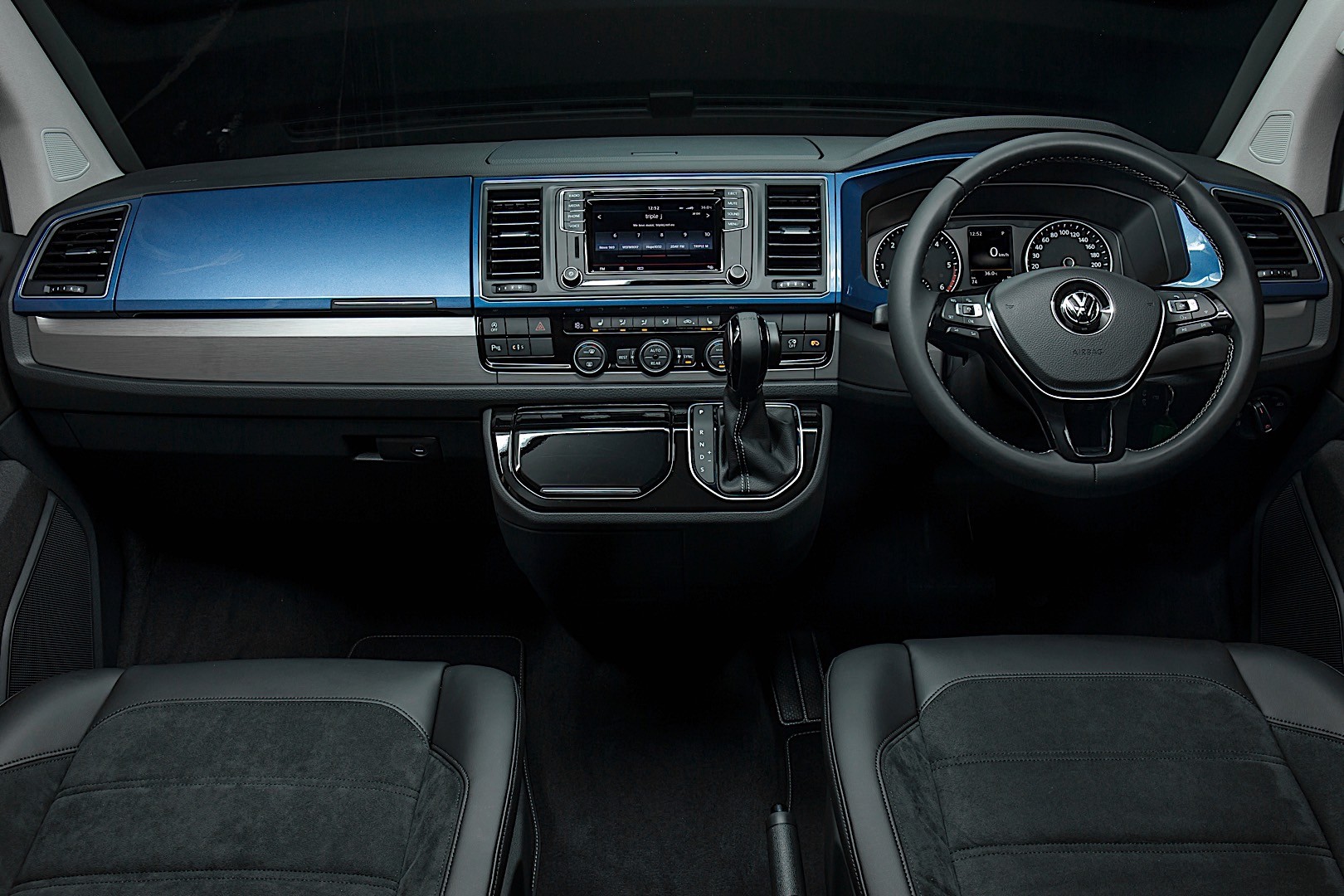 Volkswagen Transporter Kombi photo 91