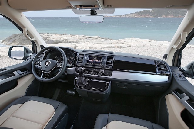 Volkswagen Transporter Kombi photo 103