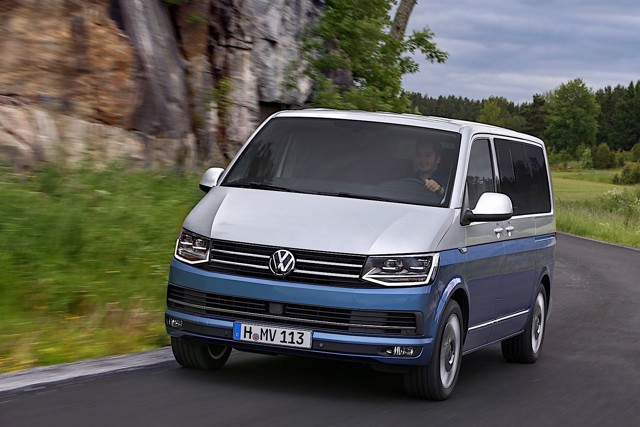 Volkswagen Transporter Kombi photo 21
