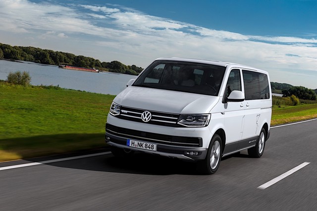Volkswagen Transporter Kombi photo 28