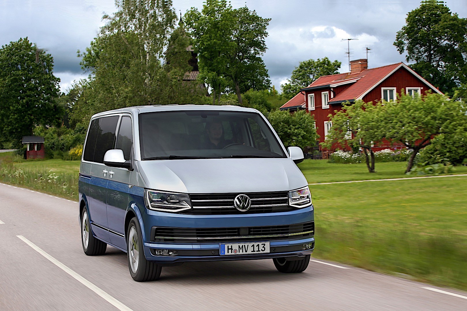Volkswagen Transporter Kombi photo 52