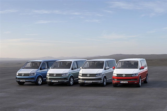 Volkswagen Transporter Kombi photo 3