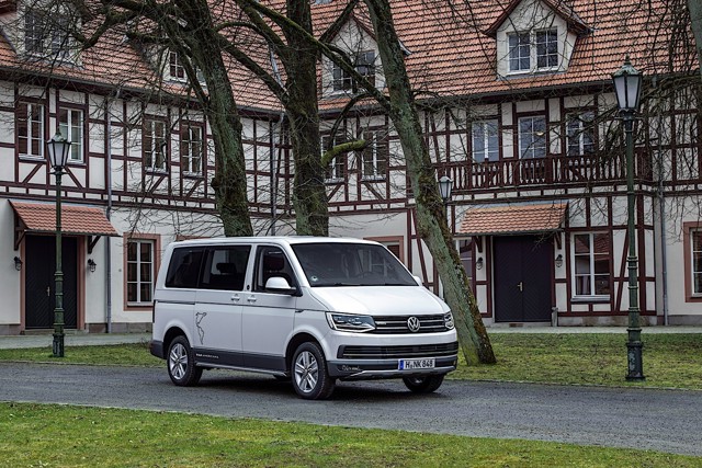 Volkswagen Transporter Kombi photo 59
