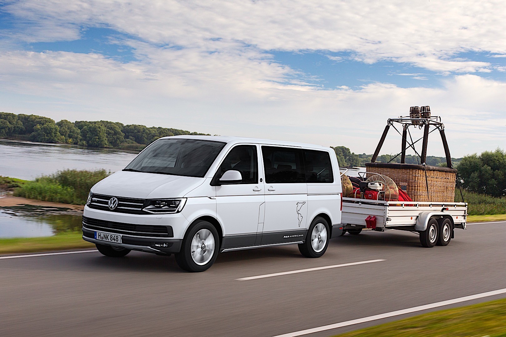 Volkswagen Transporter Kombi photo 65