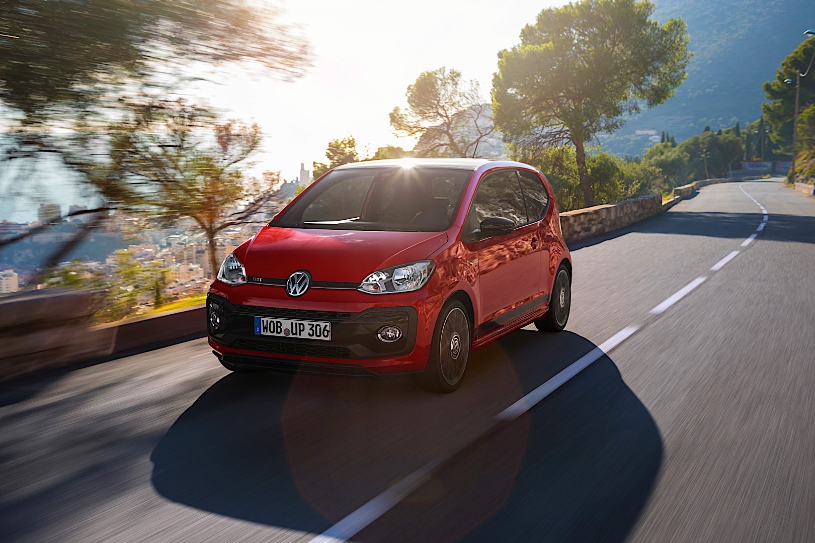 Volkswagen Up! Gti photo 2