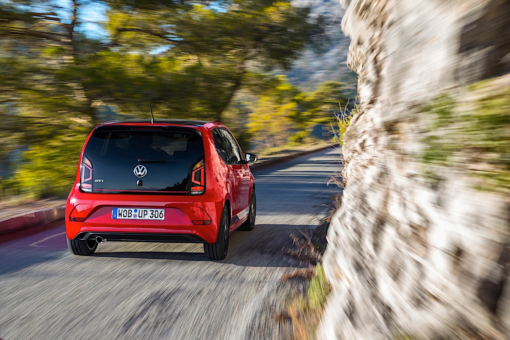 Volkswagen Up! Gti photo 27