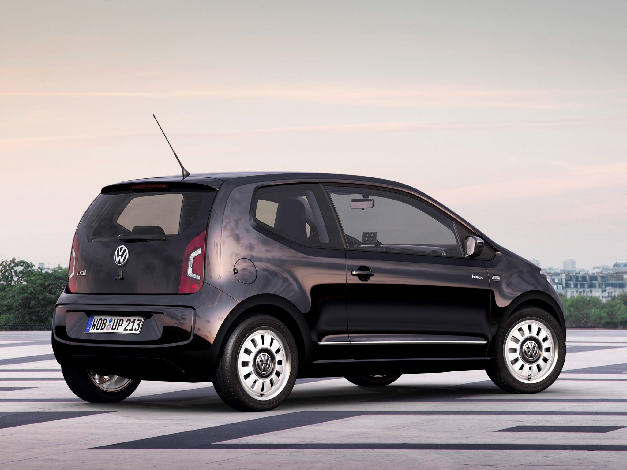 Volkswagen Up! photo 24