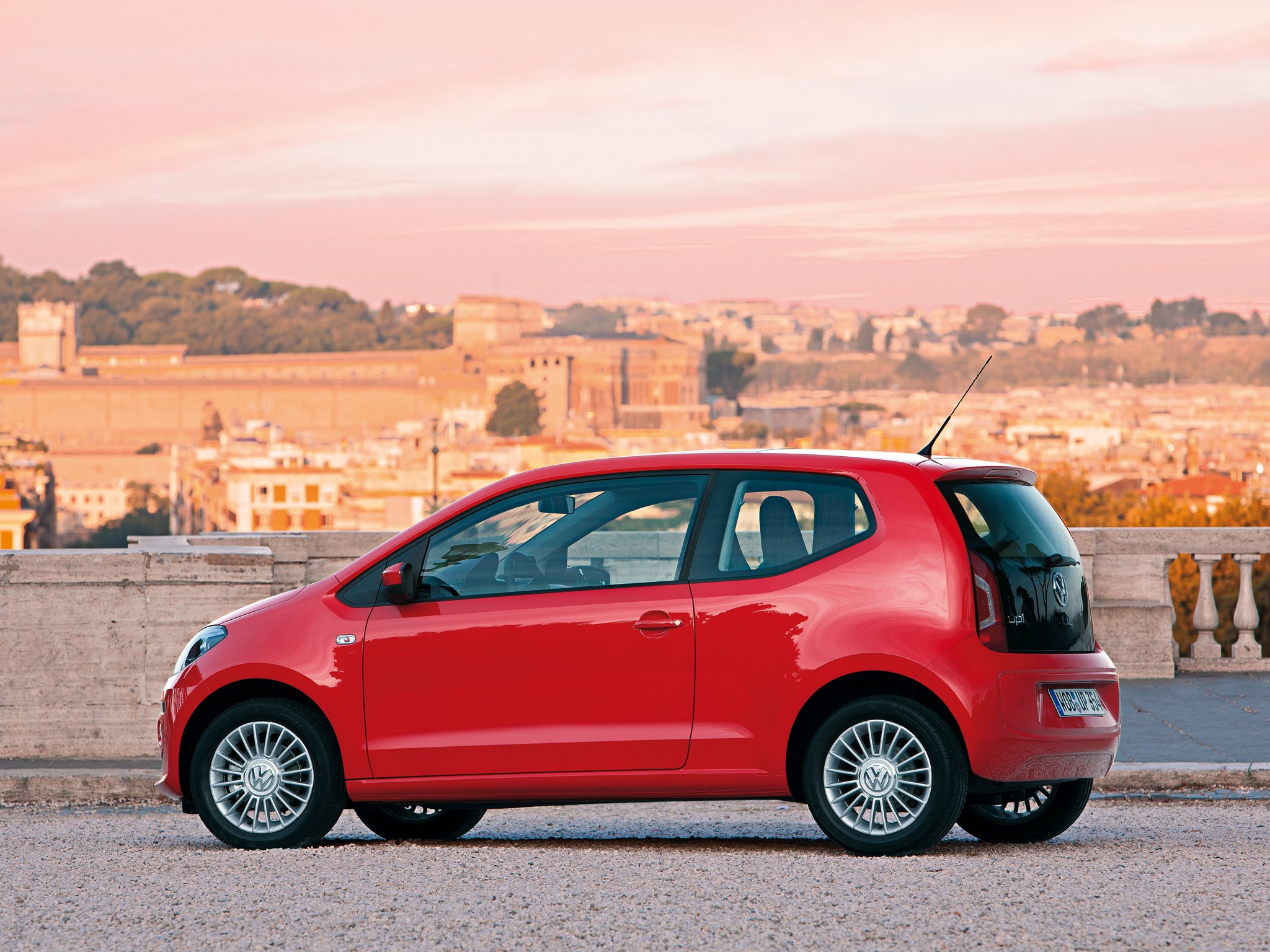 Volkswagen Up! photo 27