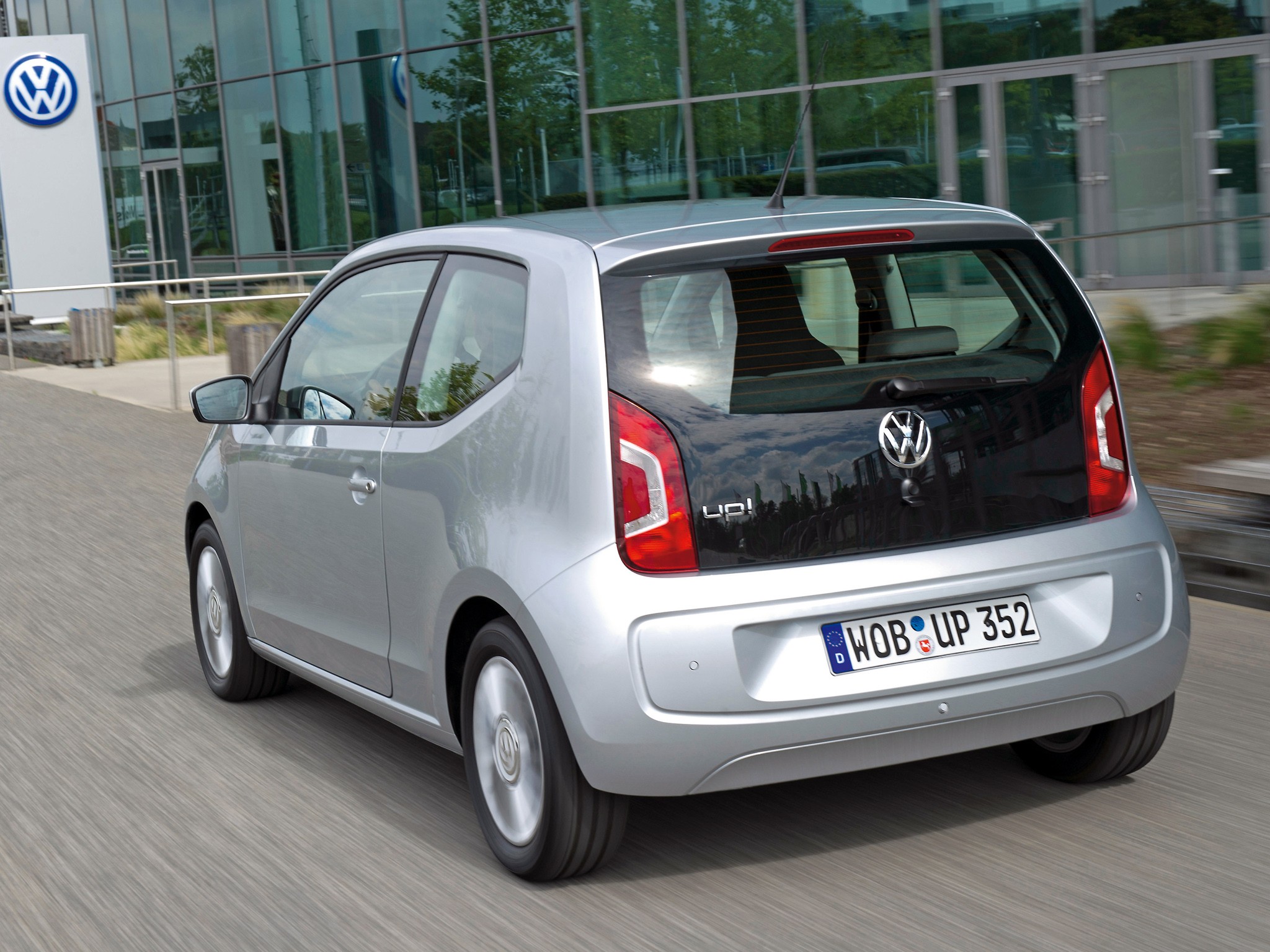 Volkswagen Up! photo 39