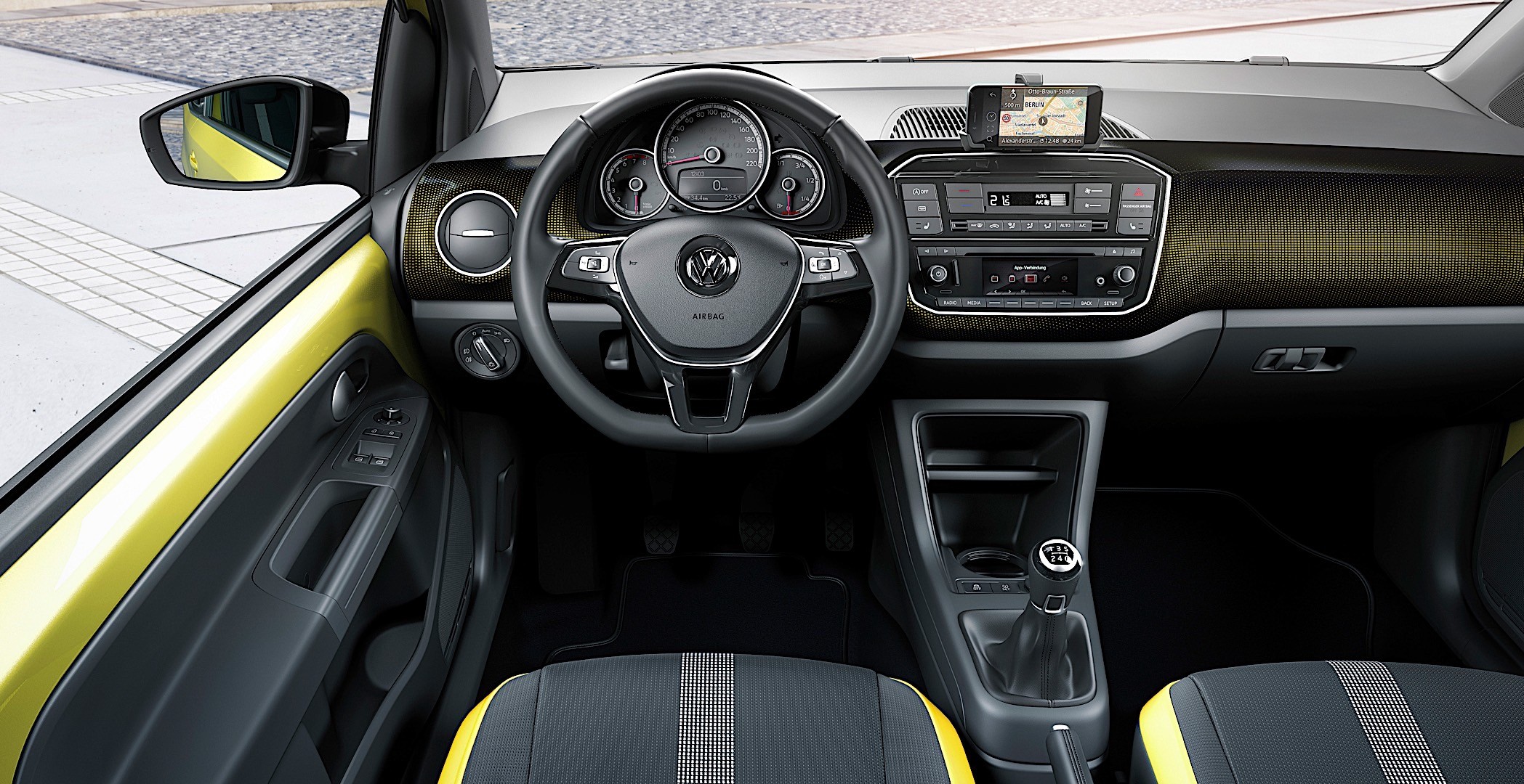 Volkswagen Up! photo 39