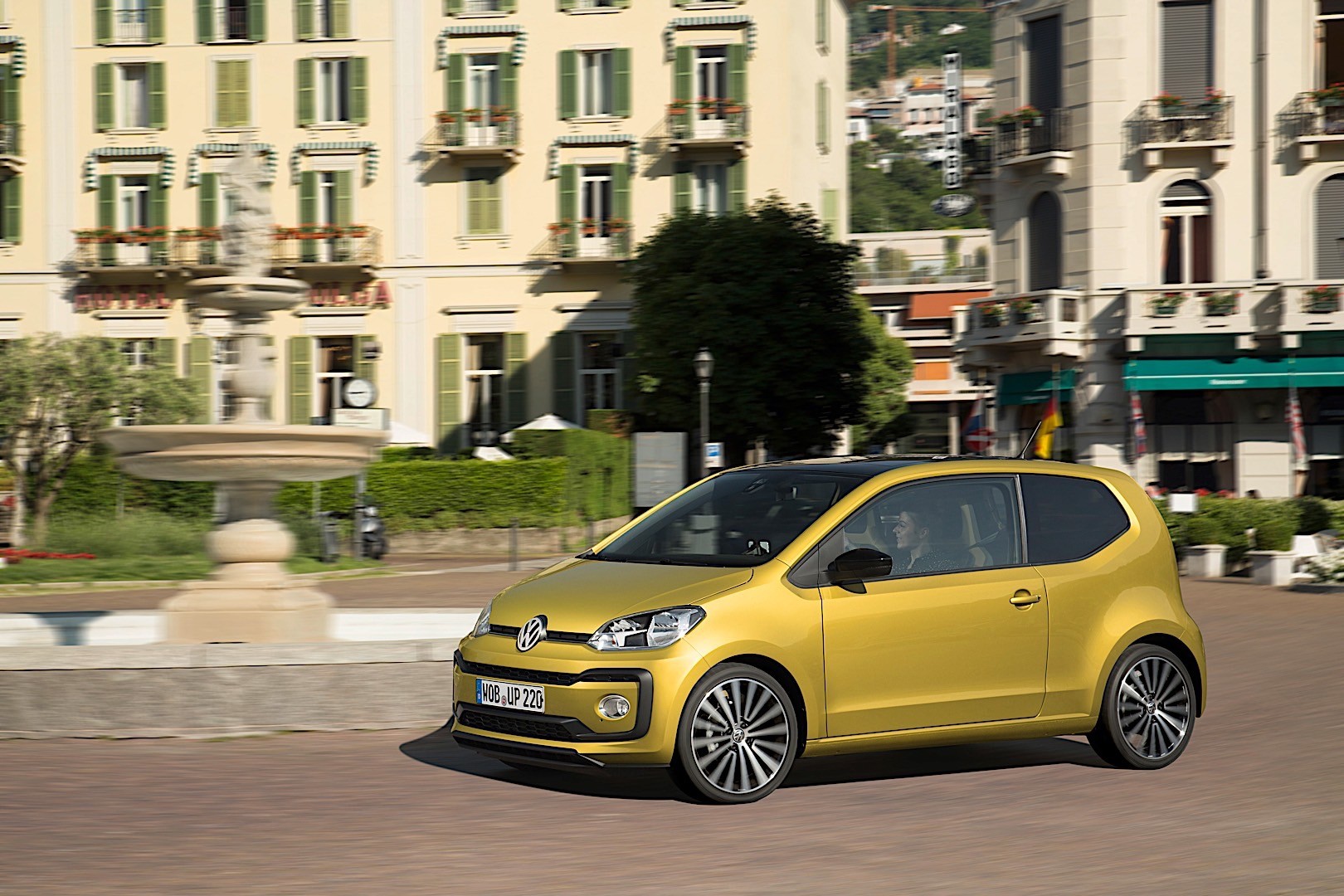 Volkswagen Up! photo 13