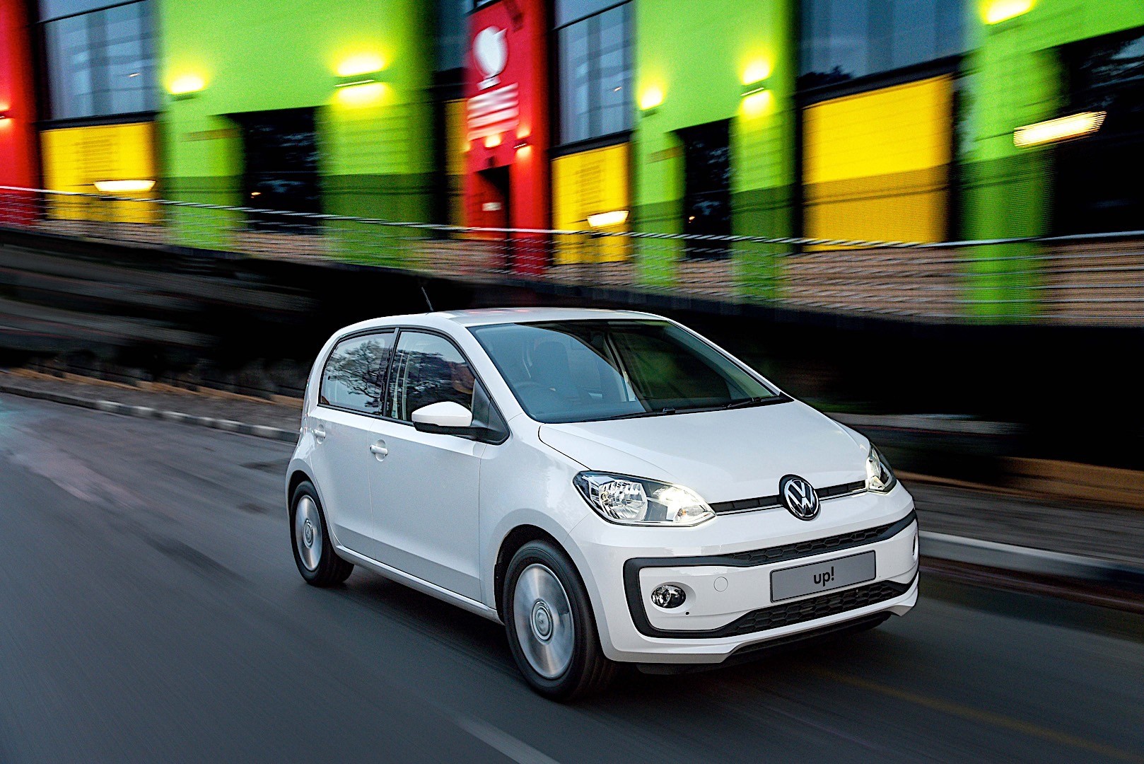 Volkswagen Up! photo 20