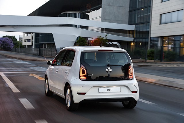 Volkswagen Up! photo 23