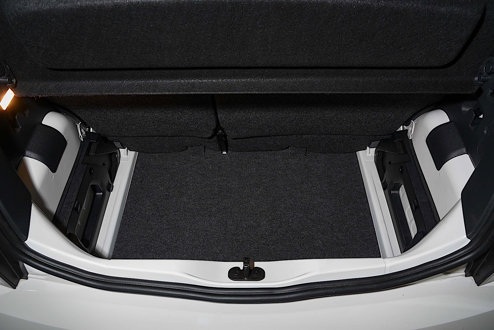 Volkswagen Up! photo 47