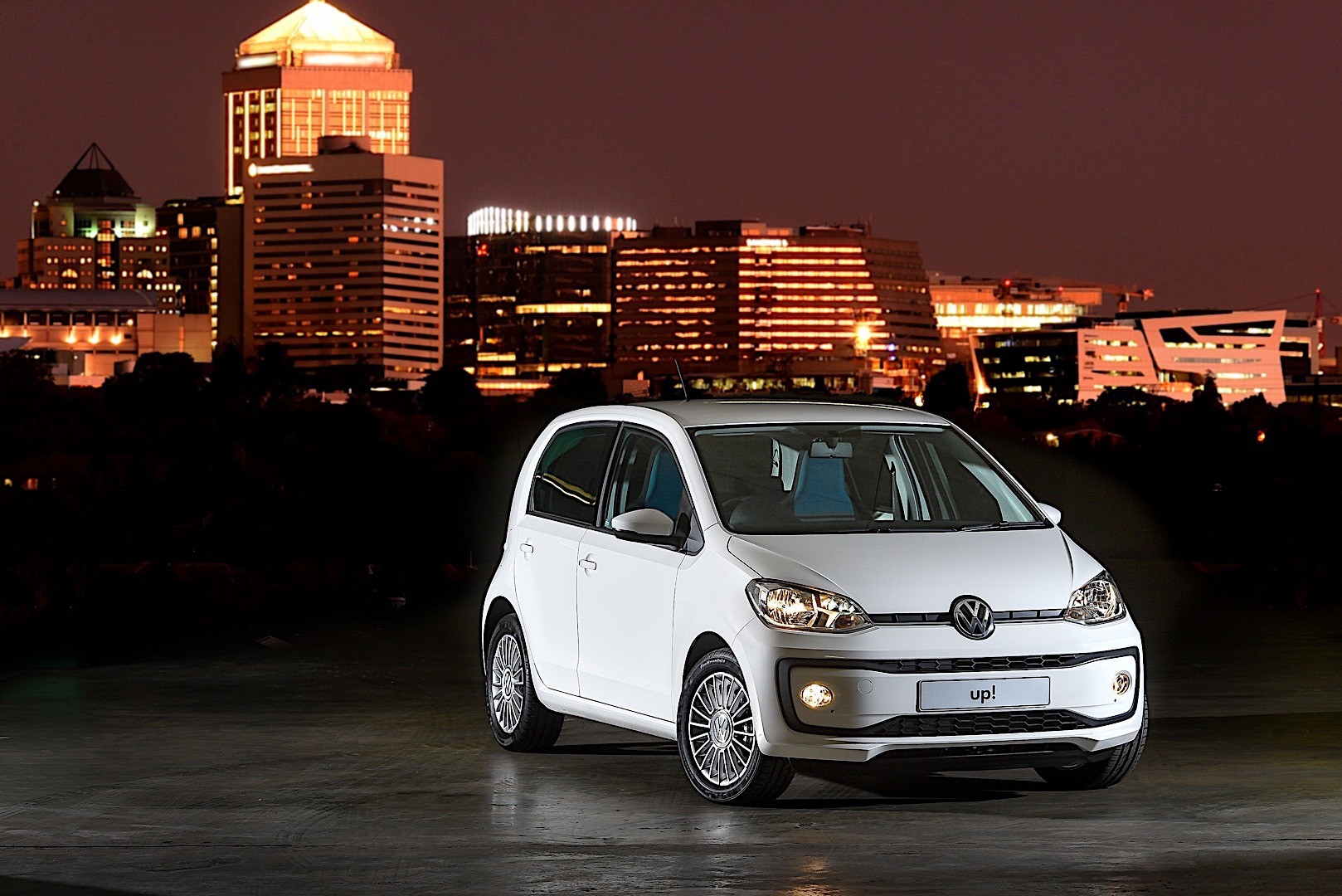 Volkswagen Up! photo 37