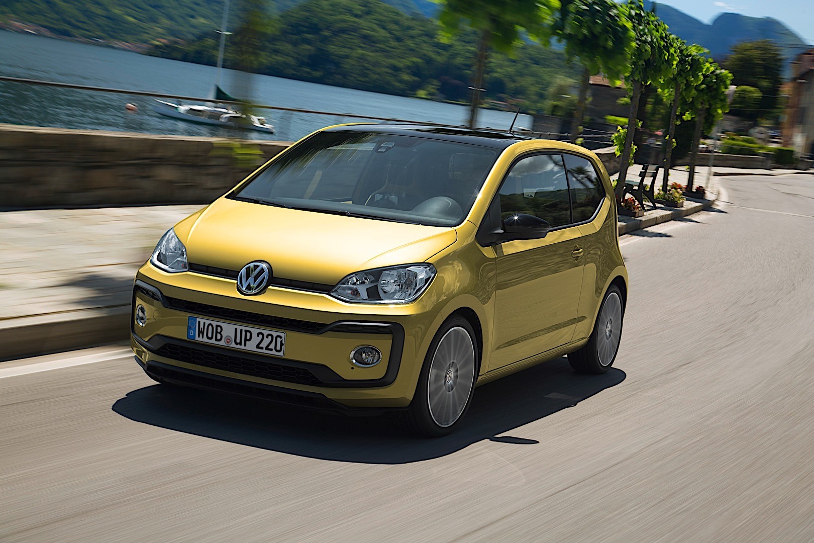 Volkswagen Up! photo 8