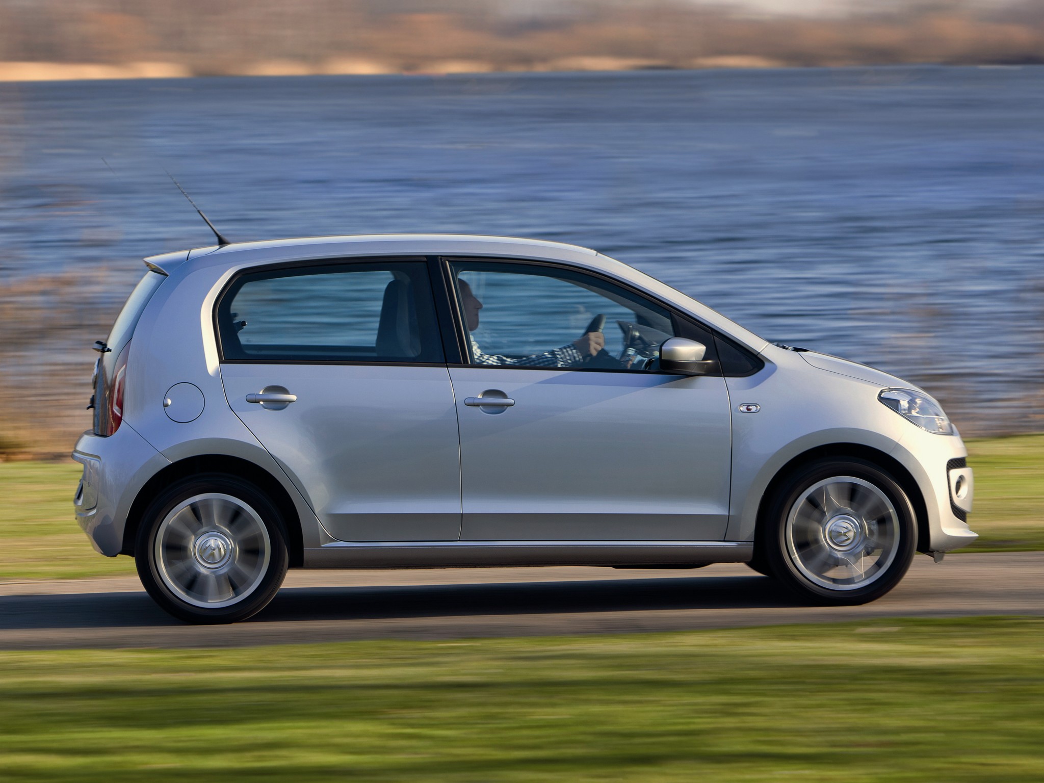 Volkswagen Up! photo 12