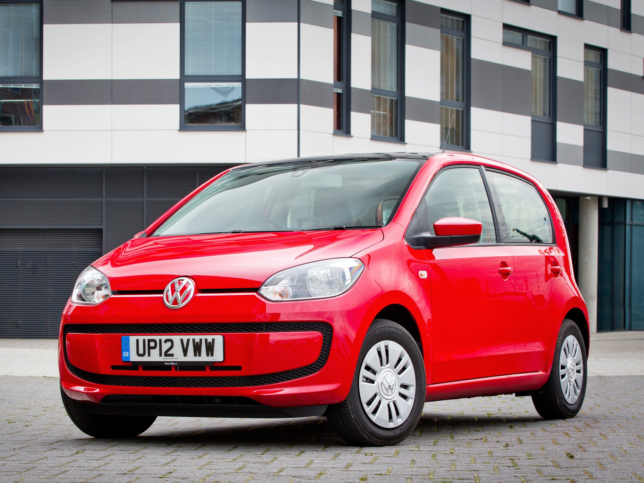Volkswagen Up! photo 38