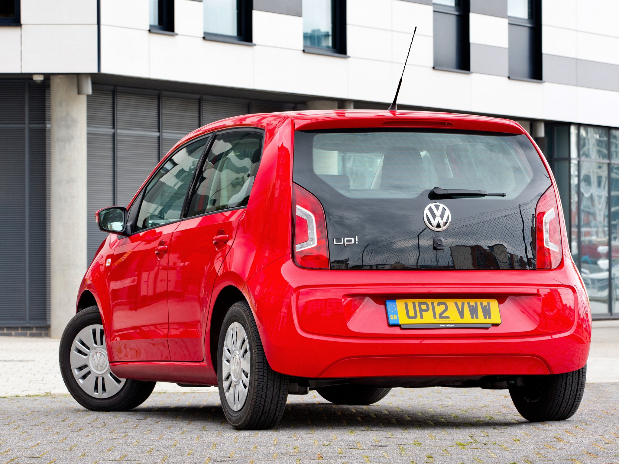 Volkswagen Up! photo 39