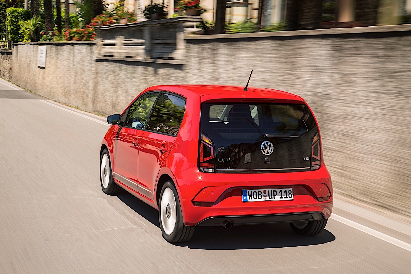 Volkswagen Up! photo 6