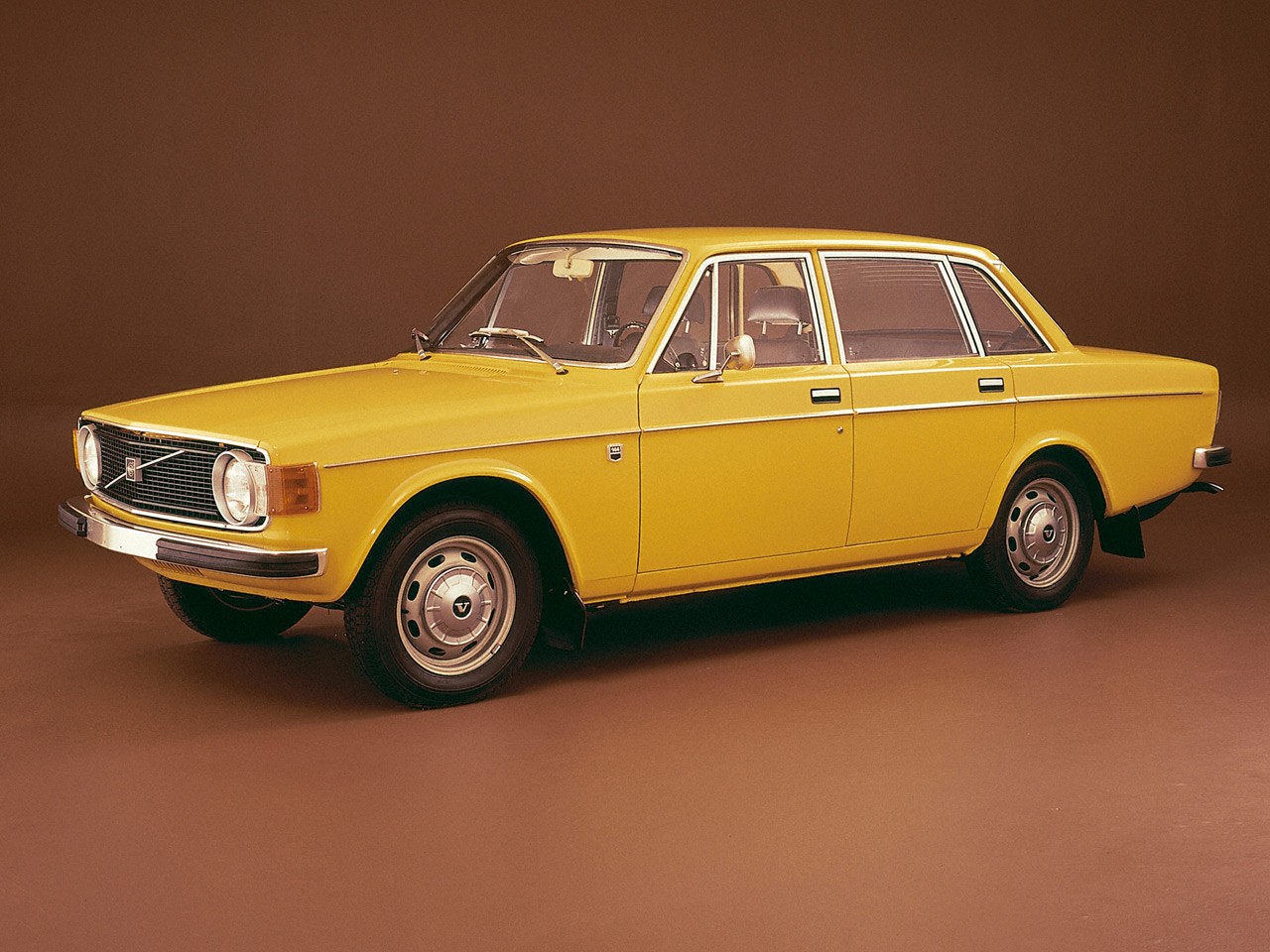 Volvo 144 photo 5