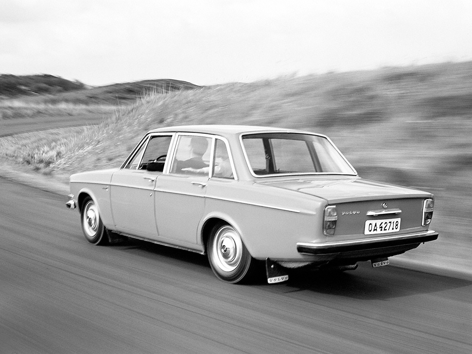 Volvo 144 photo 24