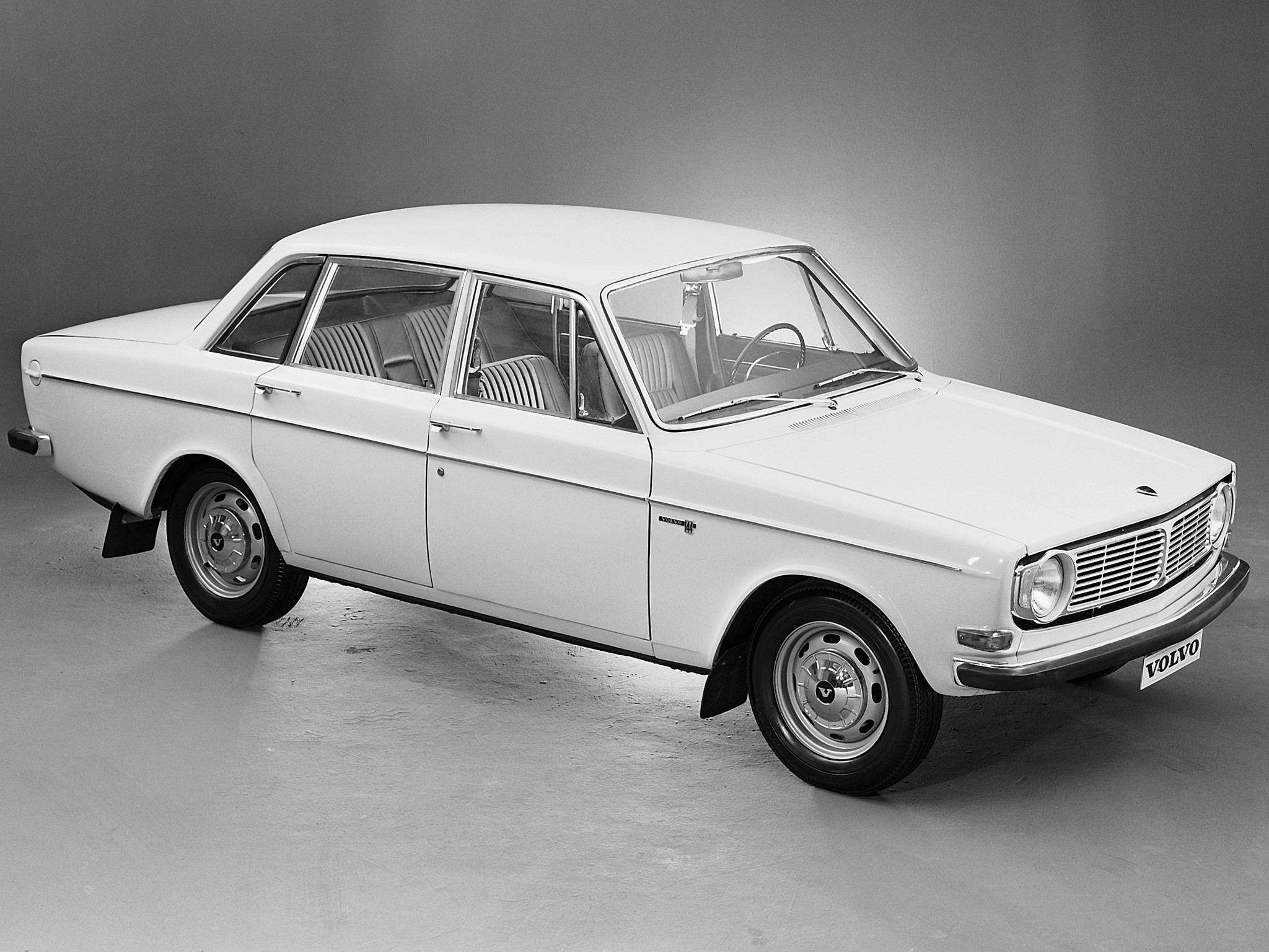 Volvo 144 photo 26