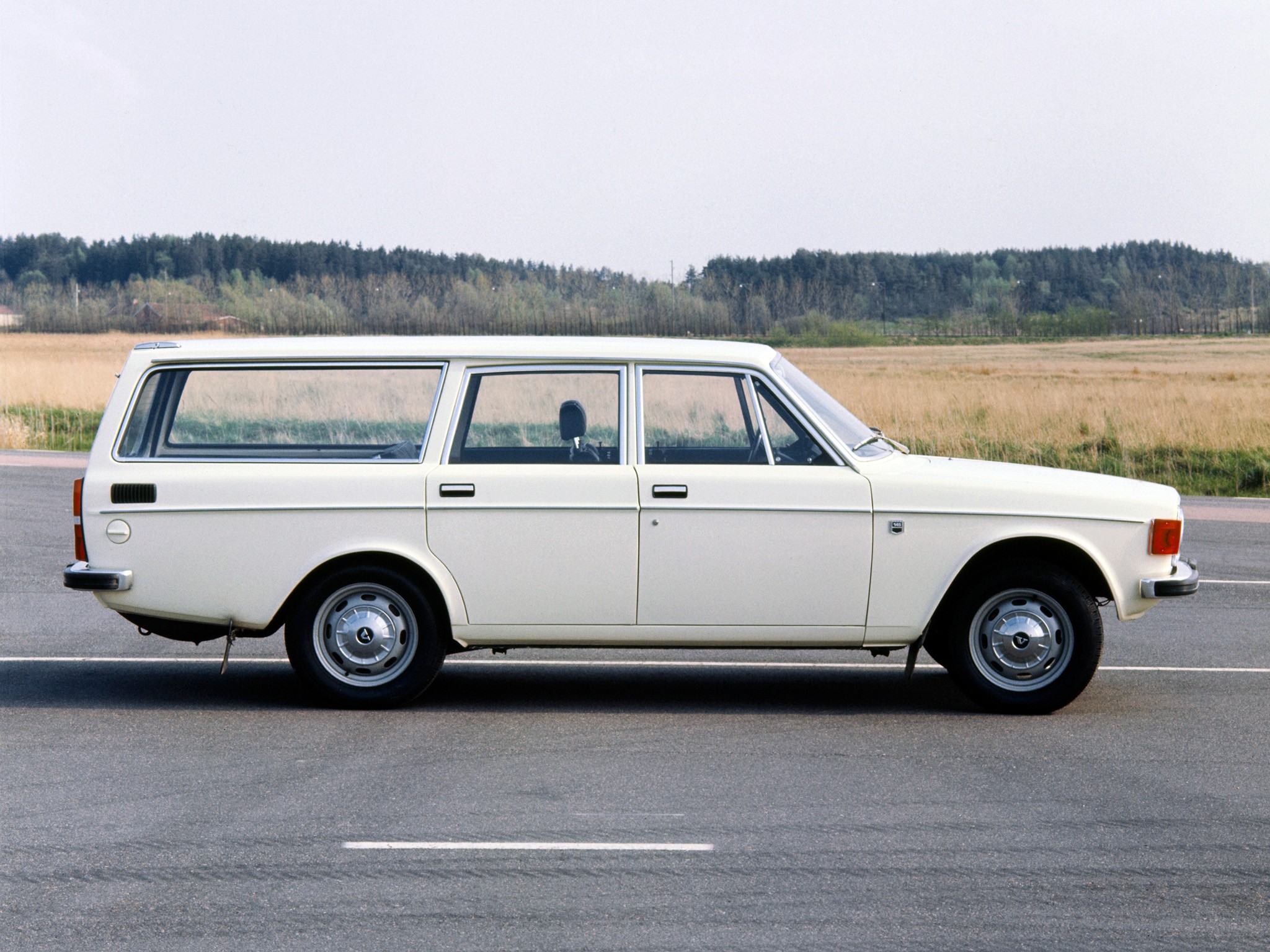 Volvo 145 photo 9
