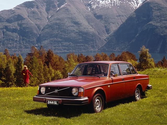 Volvo 244 photo 25