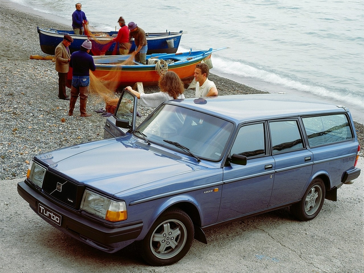 Volvo 245 photo 12