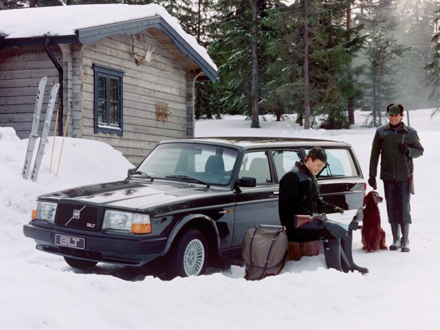 Volvo 245 photo 13