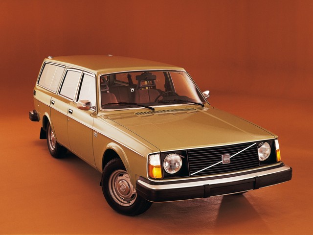 Volvo 245 photo 21